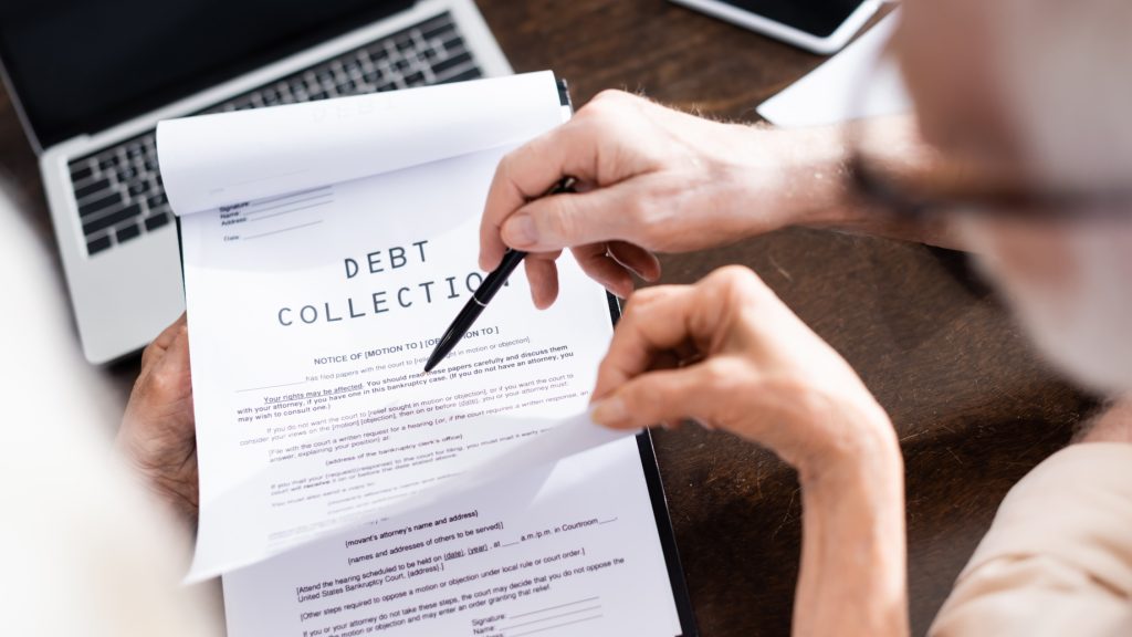 When Should a Judgment Creditor Bring in a Collection Agency?