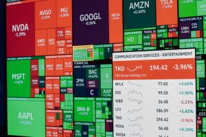 LSI Industries stock